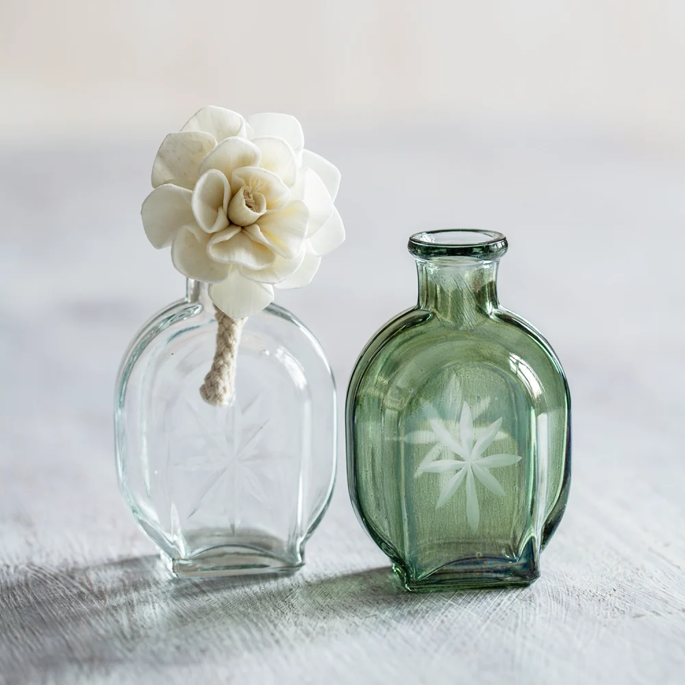 Tiny Dahlia Diffuser Flower